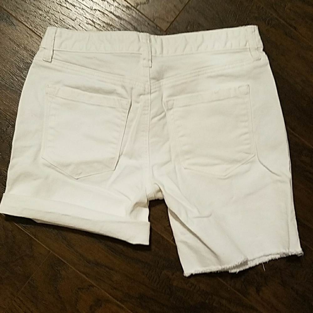 LOFT Shorts - Picture 2 of 2
